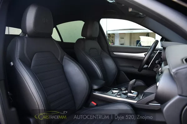 Alfa Romeo Stelvio 2.2D 16V 154kW Veloce AT8-Q4 - foto 17