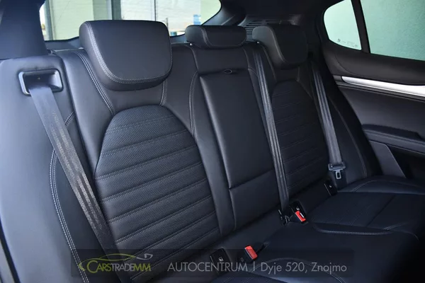 Alfa Romeo Stelvio 2.2D 16V 154kW Veloce AT8-Q4 - foto 19