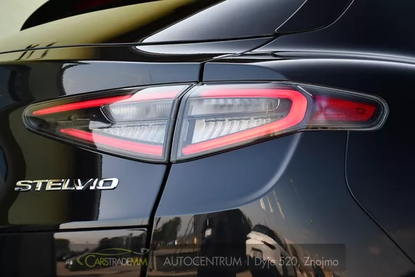 Alfa Romeo Stelvio 2.2D 16V 154kW Veloce AT8-Q4 - foto 52