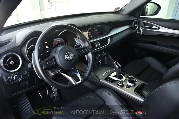 Alfa Romeo Stelvio 2.2D 16V 154kW Veloce AT8-Q4 - foto 9