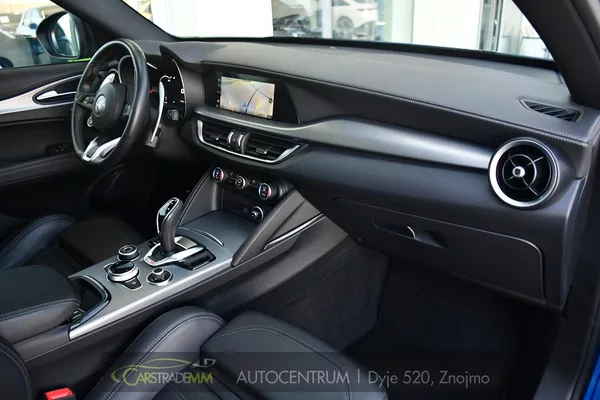 Alfa Romeo Stelvio 2.0 Turbo 16V 206kW Veloce AT8 - foto 13