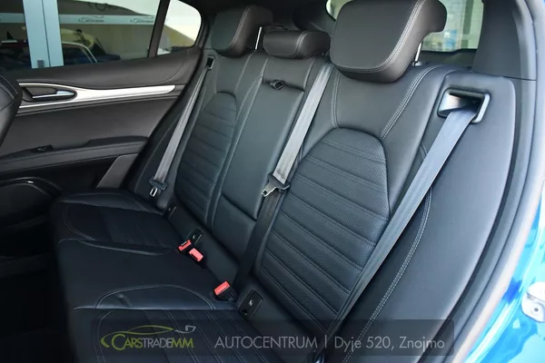Alfa Romeo Stelvio 2.0 Turbo 16V 206kW Veloce AT8 - foto 22