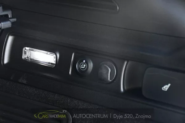 Alfa Romeo Stelvio 2.0 Turbo 16V 206kW Veloce AT8 - foto 26