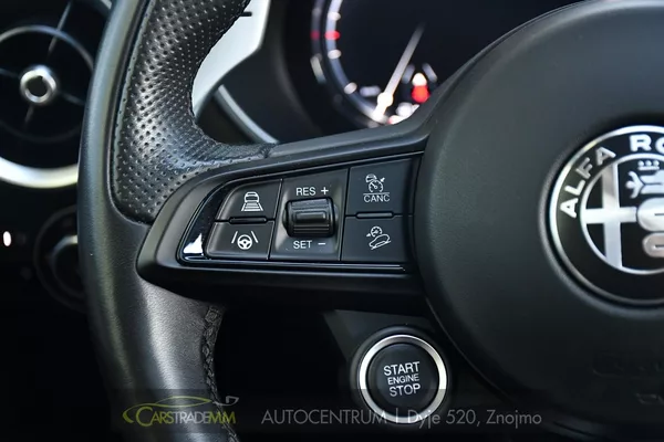 Alfa Romeo Stelvio 2.0 Turbo 16V 206kW Veloce AT8 - foto 28