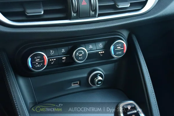 Alfa Romeo Stelvio 2.0 Turbo 16V 206kW Veloce AT8 - foto 30