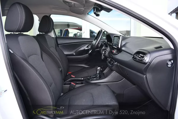 Hyundai i30 1,6CRDi STYLE AUTOMAT - foto 16