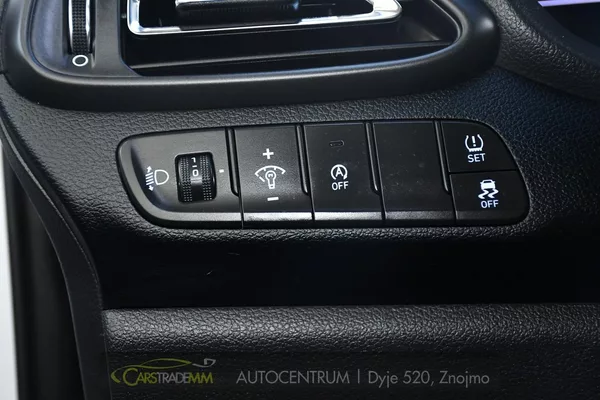 Hyundai i30 1,6CRDi STYLE AUTOMAT - foto 26