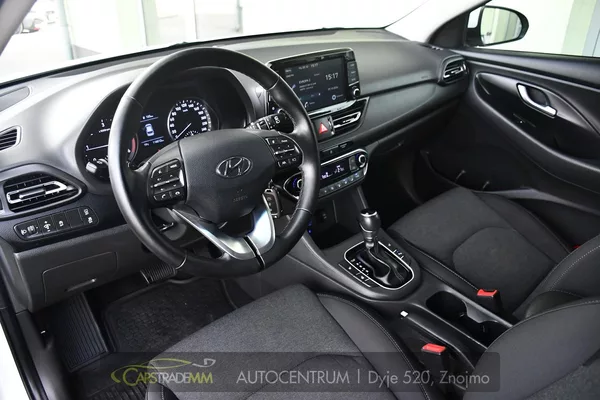 Hyundai i30 1,6CRDi STYLE AUTOMAT - foto 9