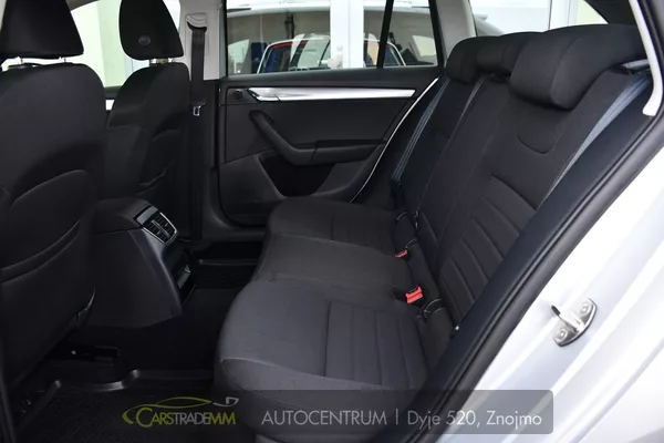 Škoda Octavia 2,0TDi - foto 13