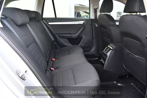 Škoda Octavia 2,0TDi - foto 18