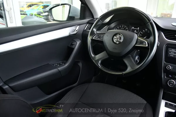 Škoda Octavia 2,0TDi - foto 21