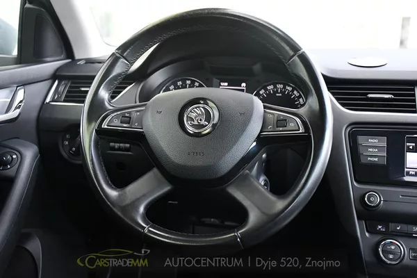 Škoda Octavia 2,0TDi - foto 26