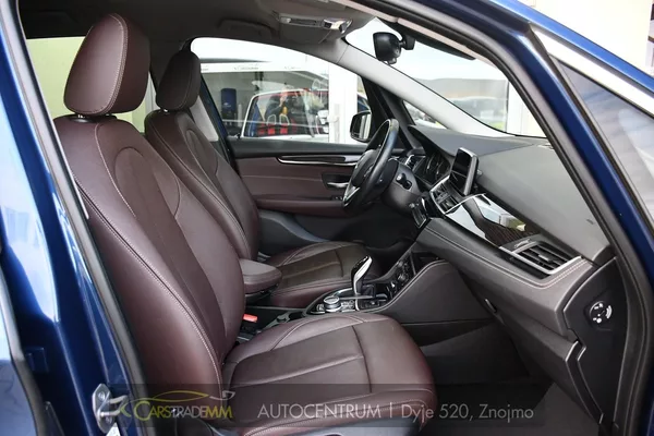 BMW Řada 2 216d GRAN TOURER ČR 1.MAJ - foto 16
