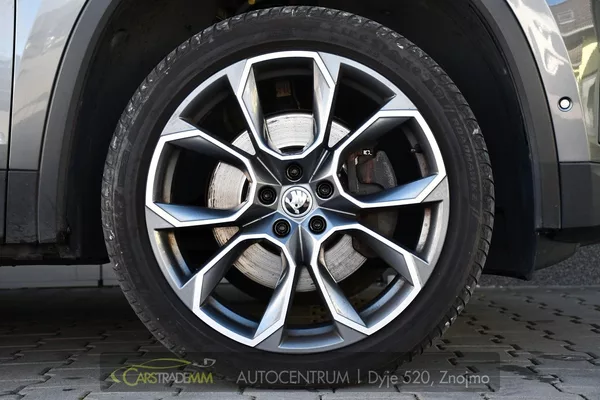 Škoda Kodiaq 2.0TDi 4X4 ACC LED NAV CARPLAY - foto 50