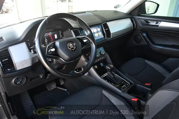 Škoda Kodiaq 2.0TDi 4X4 ACC LED NAV CARPLAY - foto 9