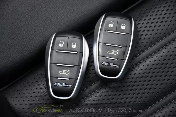 Alfa Romeo Stelvio 2.2 Diesel 16V 154kW Veloce Q4 - foto 37