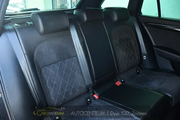 Škoda Superb 2,0TDI SPORTLINE DSG ČR 1.MAJ - foto 19