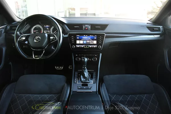 Škoda Superb 2,0TDI SPORTLINE DSG ČR 1.MAJ - foto 20