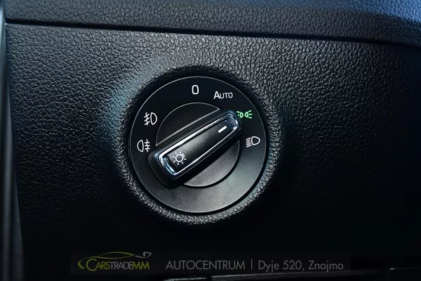 Škoda Superb 2,0TDI SPORTLINE DSG ČR 1.MAJ - foto 25
