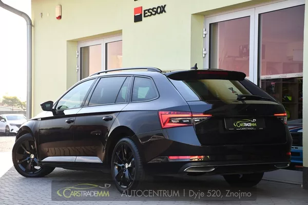 Škoda Superb 2,0TDI SPORTLINE DSG ČR 1.MAJ - foto 3