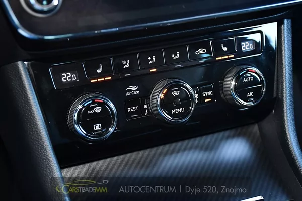 Škoda Superb 2,0TDI SPORTLINE DSG ČR 1.MAJ - foto 32