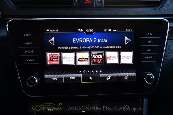 Škoda Superb 2,0TDI SPORTLINE DSG ČR 1.MAJ - foto 39