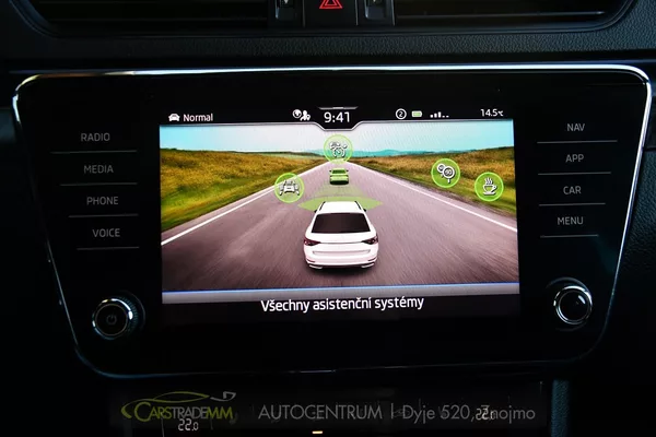 Škoda Superb 2,0TDI SPORTLINE DSG ČR 1.MAJ - foto 45