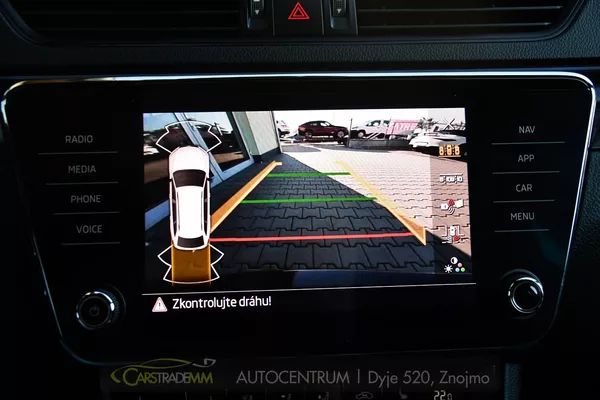 Škoda Superb 2,0TDI SPORTLINE DSG ČR 1.MAJ - foto 47