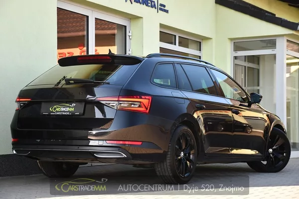 Škoda Superb 2,0TDI SPORTLINE DSG ČR 1.MAJ - foto 5