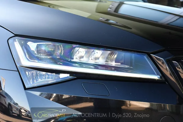Škoda Superb 2,0TDI SPORTLINE DSG ČR 1.MAJ - foto 55