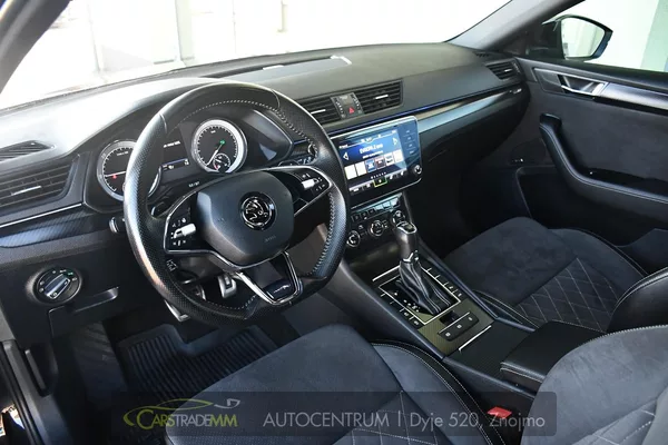 Škoda Superb 2,0TDI SPORTLINE DSG ČR 1.MAJ - foto 9