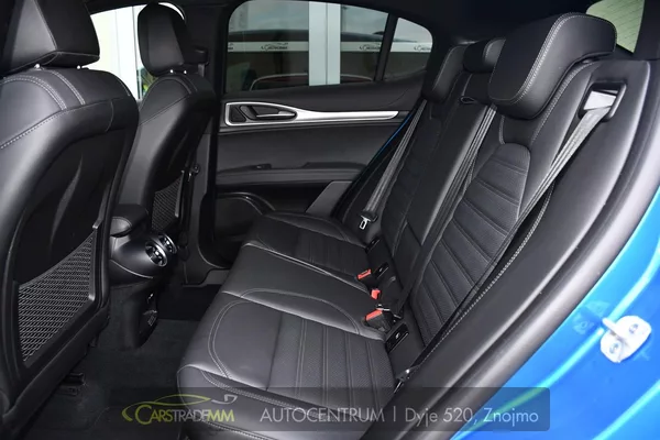 Alfa Romeo Stelvio 2.0 Turbo 16V 206kW Veloce Q4 - foto 13