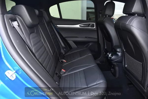 Alfa Romeo Stelvio 2.0 Turbo 16V 206kW Veloce Q4 - foto 18