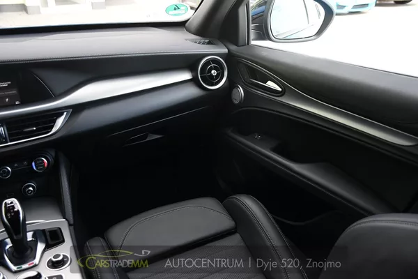 Alfa Romeo Stelvio 2.0 Turbo 16V 206kW Veloce Q4 - foto 23