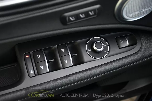 Alfa Romeo Stelvio 2.0 Turbo 16V 206kW Veloce Q4 - foto 26