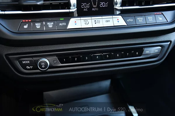 BMW Řada 2 218i ČR 1.MAJ PANO - foto 34