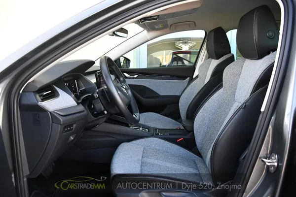 Škoda Octavia 2.0TDi Top Selection DSG ACC - foto 10