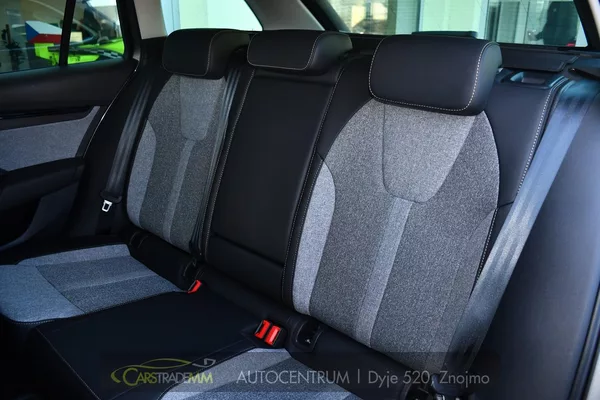 Škoda Octavia 2.0TDi Top Selection DSG ACC - foto 14