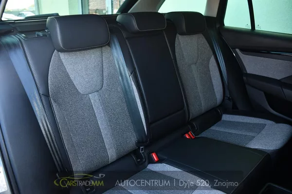 Škoda Octavia 2.0TDi Top Selection DSG ACC - foto 19