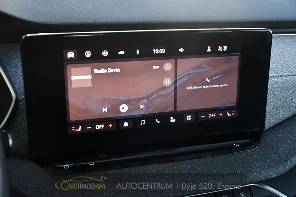 Škoda Octavia 2.0TDi Top Selection DSG ACC - foto 32