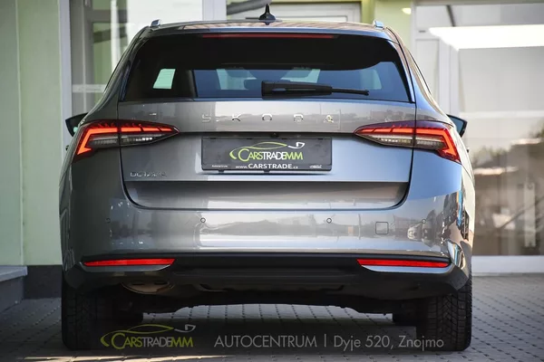 Škoda Octavia 2.0TDi Top Selection DSG ACC - foto 4