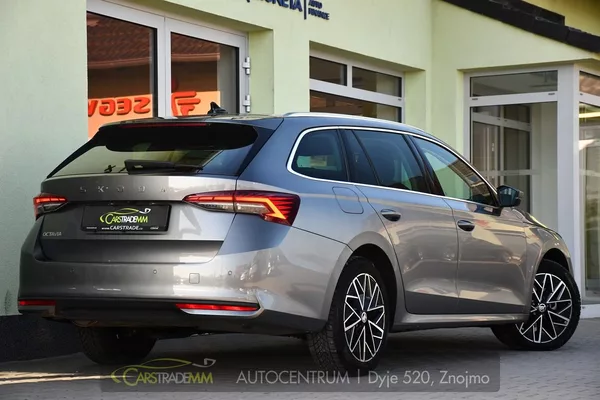 Škoda Octavia 2.0TDi Top Selection DSG ACC - foto 5
