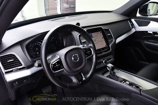 Volvo XC90 D5 AWD MOMENTUM ČR - foto 10