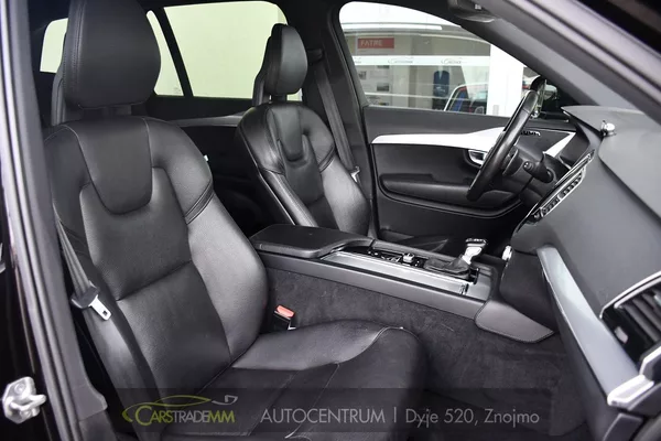 Volvo XC90 D5 AWD MOMENTUM ČR - foto 14