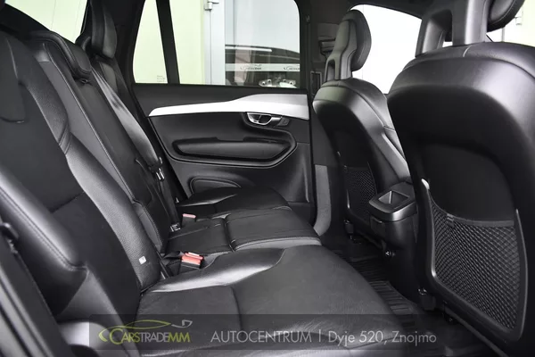 Volvo XC90 D5 AWD MOMENTUM ČR - foto 15