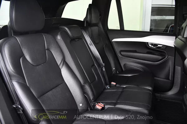 Volvo XC90 D5 AWD MOMENTUM ČR - foto 16