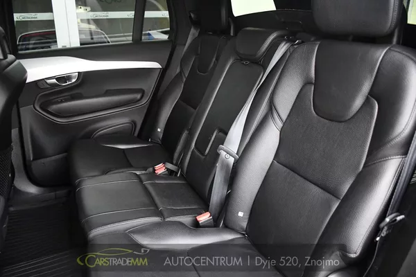 Volvo XC90 D5 AWD MOMENTUM ČR - foto 20