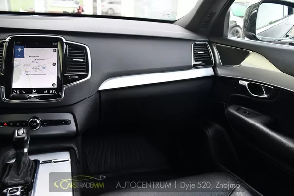Volvo XC90 D5 AWD MOMENTUM ČR - foto 21
