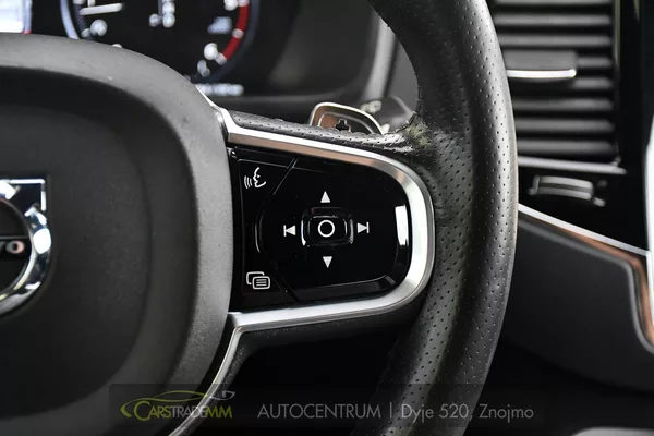 Volvo XC90 D5 AWD MOMENTUM ČR - foto 24