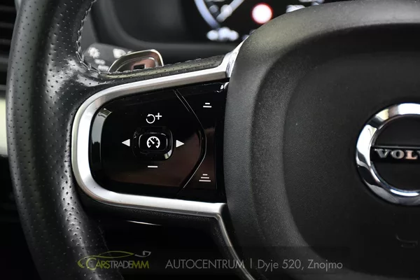 Volvo XC90 D5 AWD MOMENTUM ČR - foto 25